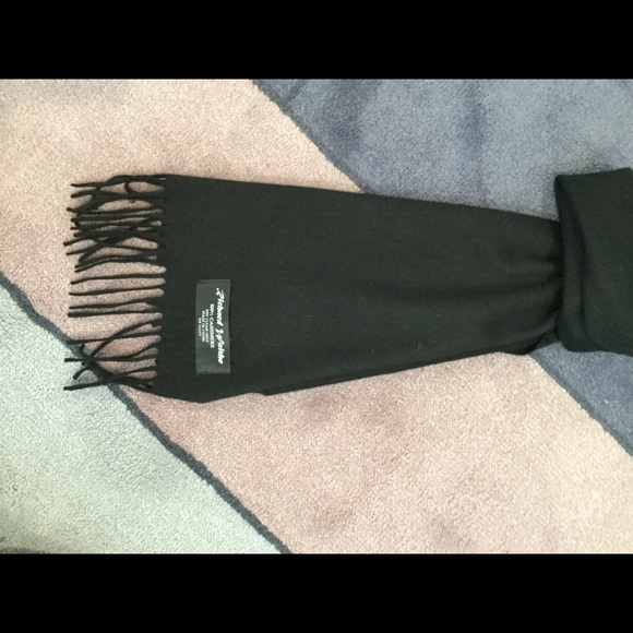 Richard Waithe💯% Cashmere scarf Unisex.Almost new - Picture 3 of 4